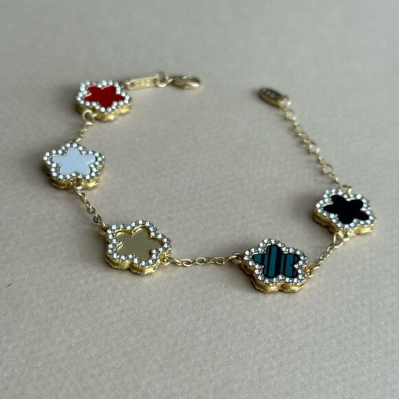 Flower Charm Bracelet S1287 - Picture 3 of 3